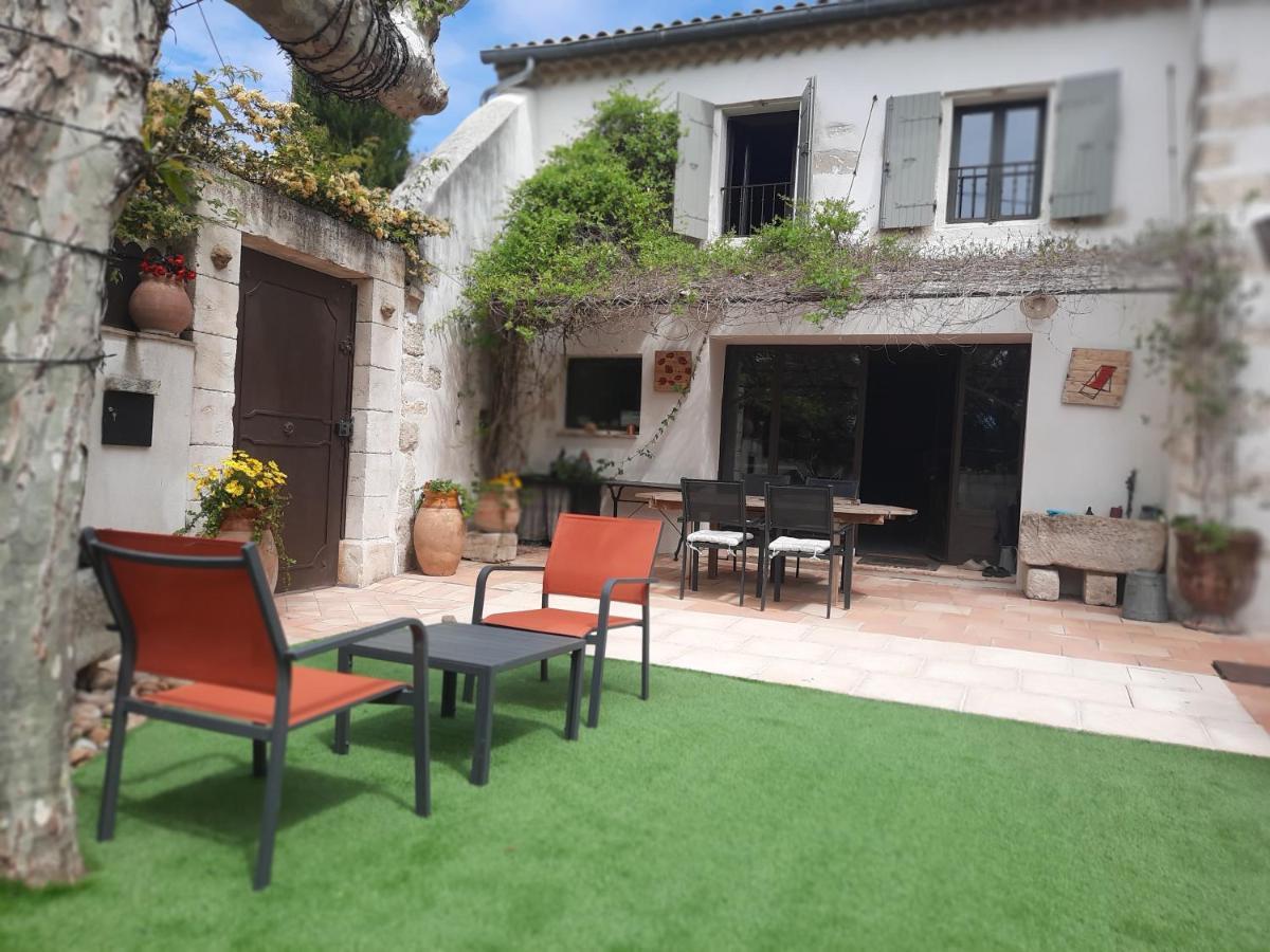 Mas" La Maison De Mon Pere " Proche Avignon A Pujaut Dış mekan fotoğraf